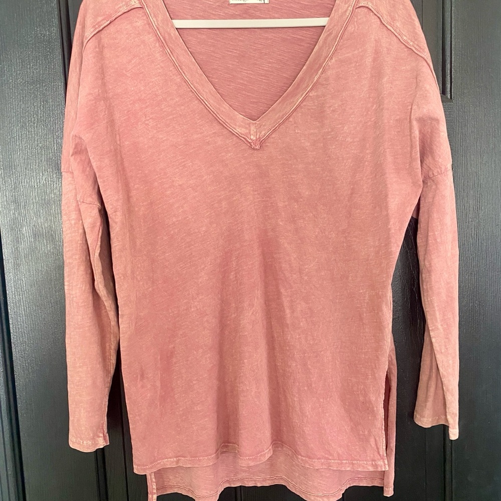 everleigh Dusty Rose V-Neck Long Sleeve Tee